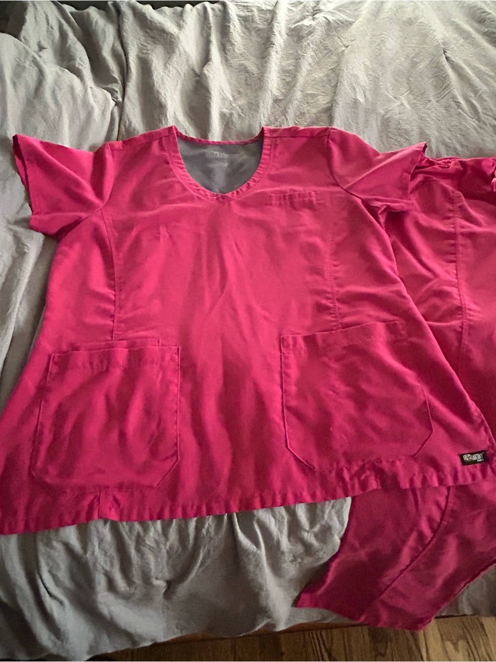Grey's Anatomy Women's Large Top Petite Medium Bottom